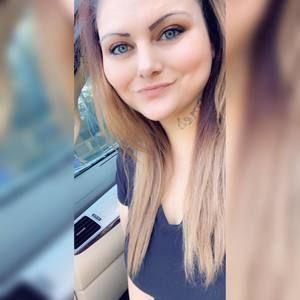 Meet your Posher, Christina